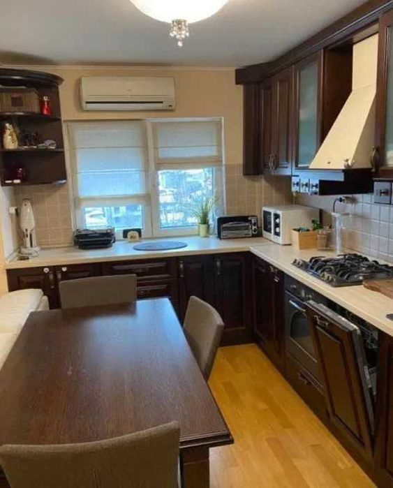 Дава се под наем Тристаен апартамент в Пловдив, Кършияка - 90 кв.м за 193.8 € - Снимка #2