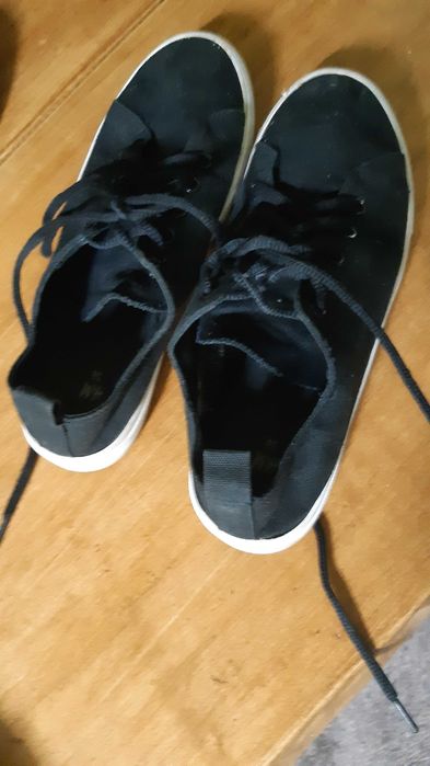 Adidaşi baieti marimea 36