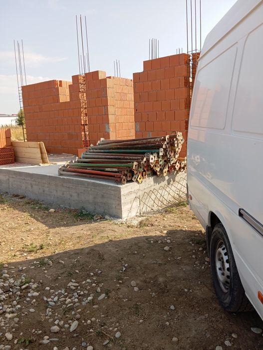 Schelă, popi metalici
