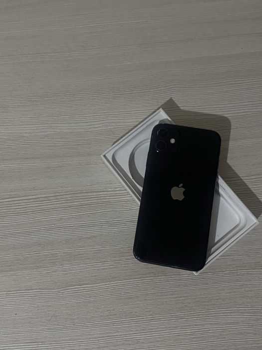 Айфон 11 в идеальном состоянии