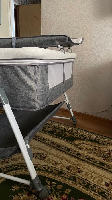 Продам кроватку детскую