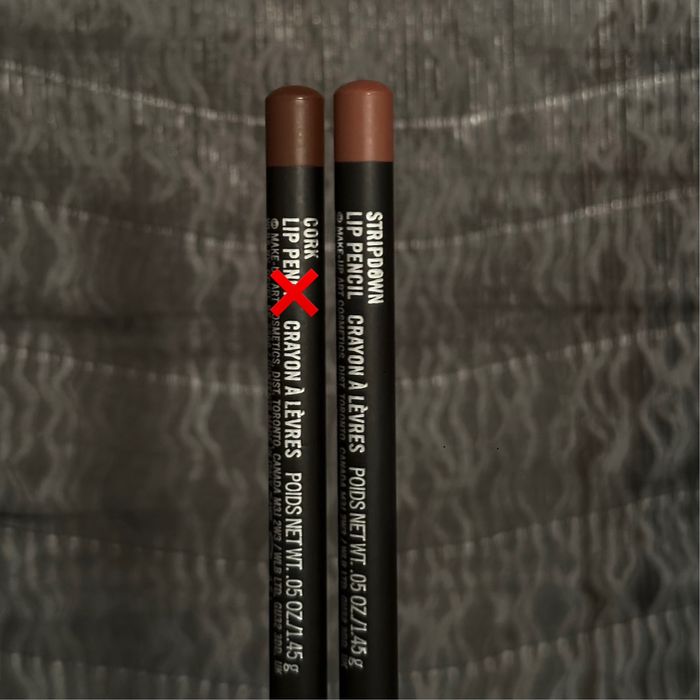 Карандаш для губ MAC Stripdown