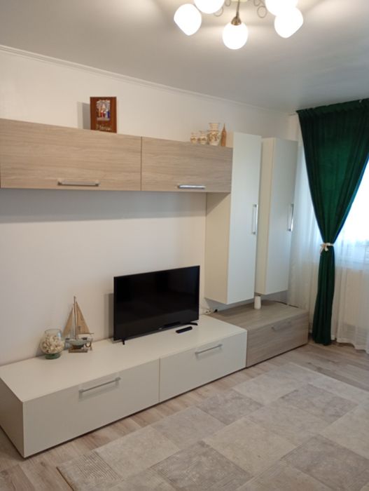 Închiriez apartament 3 cam cf 1 decomandat