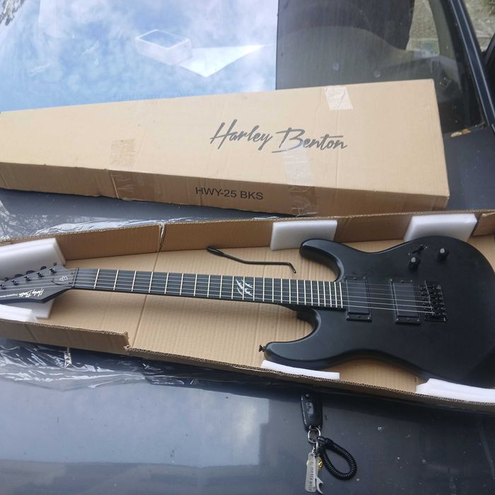 Електрическа китара Harley Benton