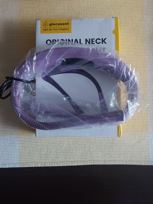 Lampa citit noua la cutie