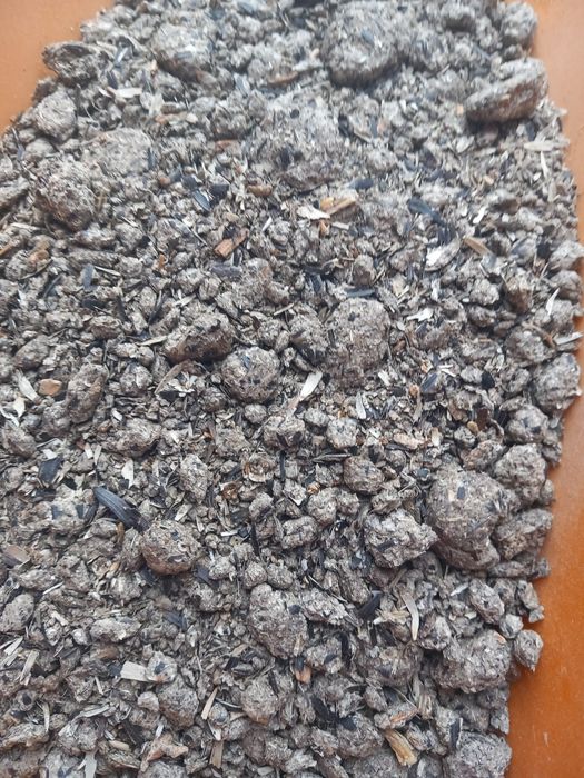 Șrot de floare presat la cald