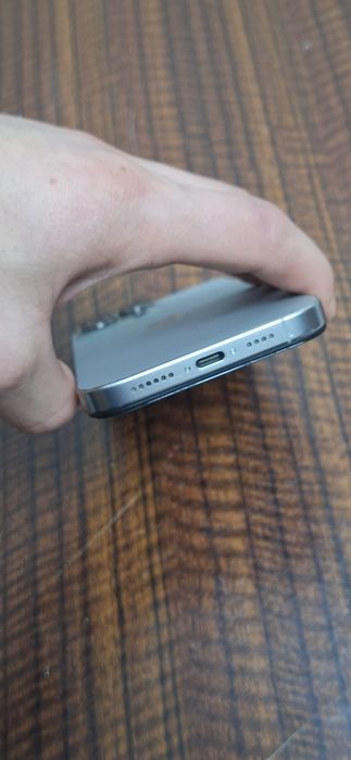 Продам IPhone 16 Pro Max в идеале