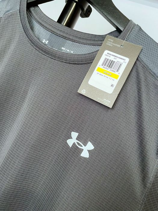 Tricou Under Armour nou cu etichetă