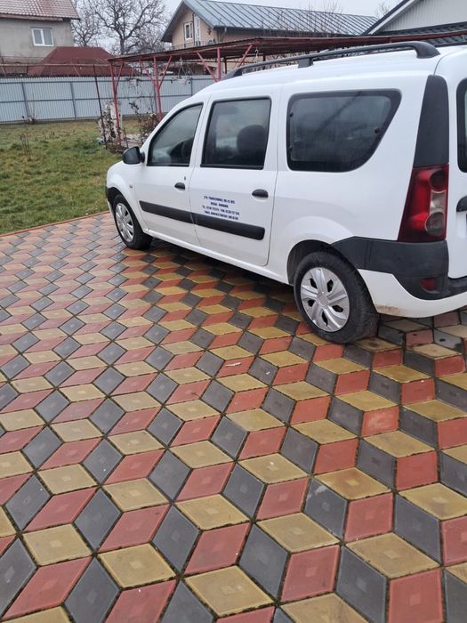 Dacia Logan MCV 7 locuri 1.5 dci