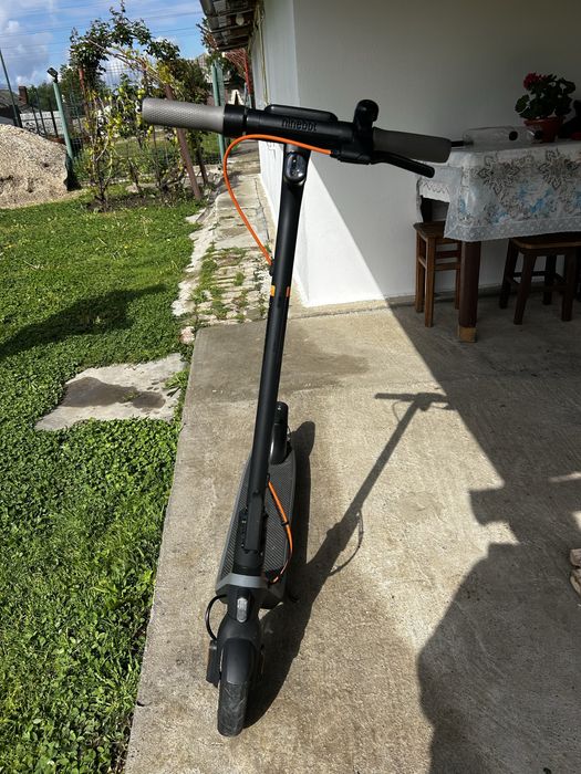 Trotinetă electrică ninebot E2 plus