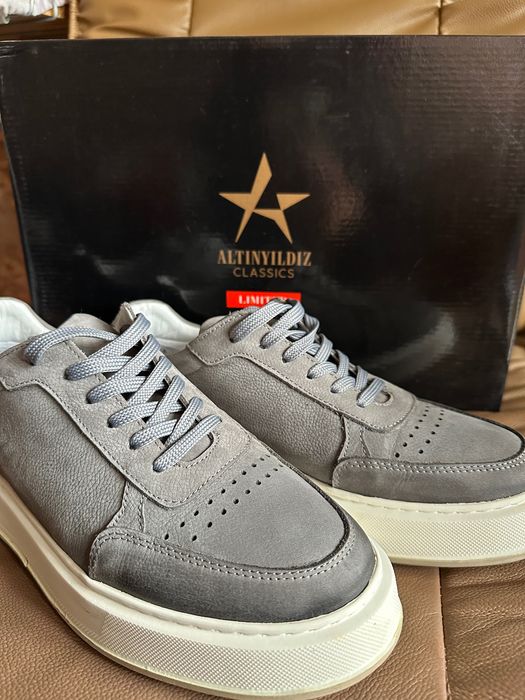 Мъжки обувки от естествена кожа на турската марка Altinyildiz