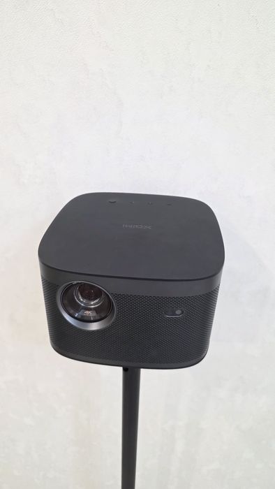 Продам проектор Xgimi horizon pro