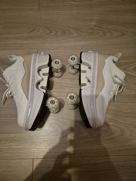 Adidasi cu role marimea 37