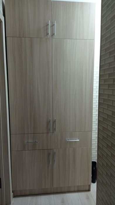 Шкаф для прихожи компактный