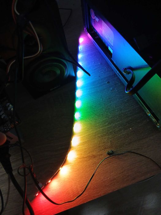 Lot ventilatoare + sursa + hdd + banda LED + altele