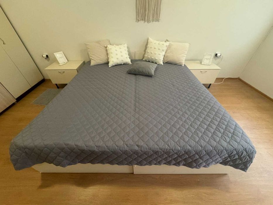 Две единични легла с матраци