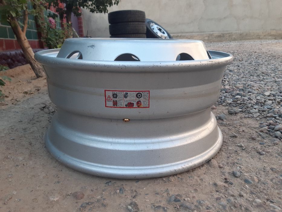 Подам диски на фуру