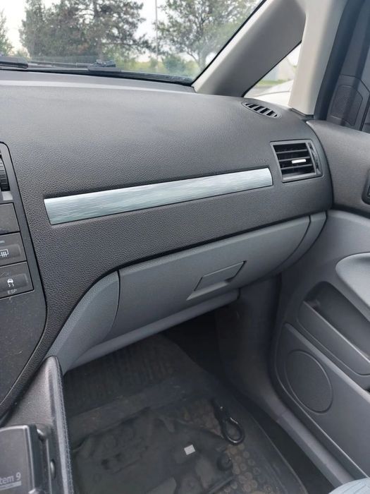Dezmembrez Ford c-max