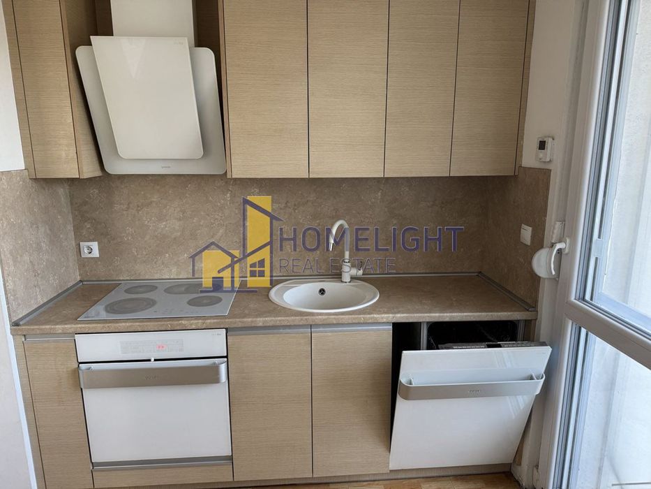 Тристаен апартамент в кв. Витоша