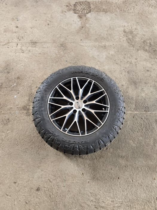 Продам шины в комплекте