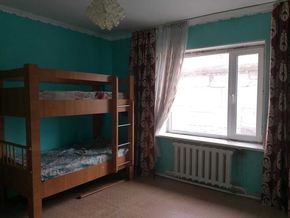 Продается 2-х этажный Отдельный  дом