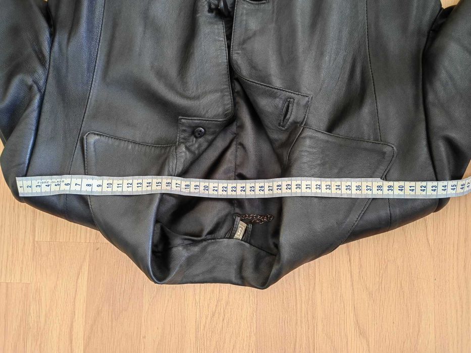 Елегантно кожено манто