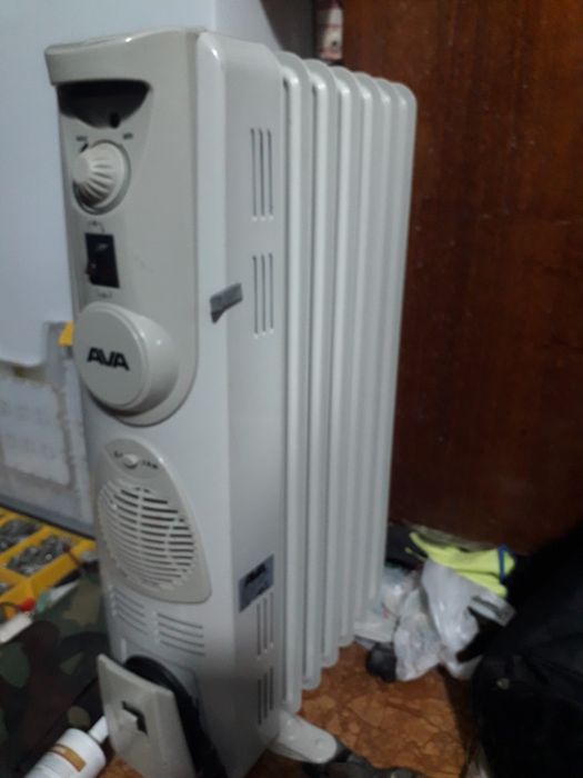 Электрообогреватель.с вентилятором внутри