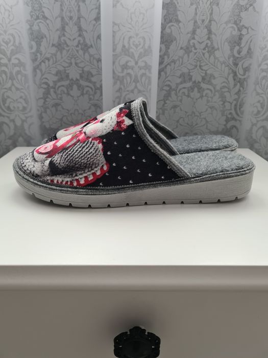 Домашни чехли за вкъщи / топли пантофи произведени в България Mat Star