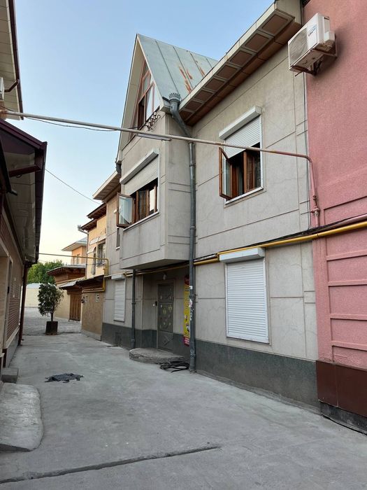 Uy Sotiladi 8-sotix, Eski shahar