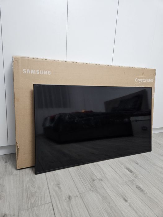 Televizor SAMSUNG 125 cm, Smart, 4K Ultra HD NOU