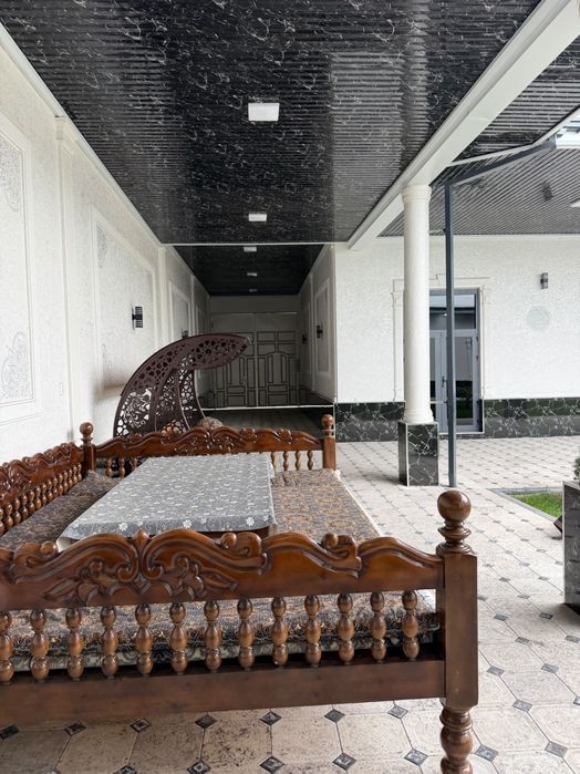 Xovli 6 sotiq xamma sharoitlari bor bemalol 2 ta oila yashasa boladi