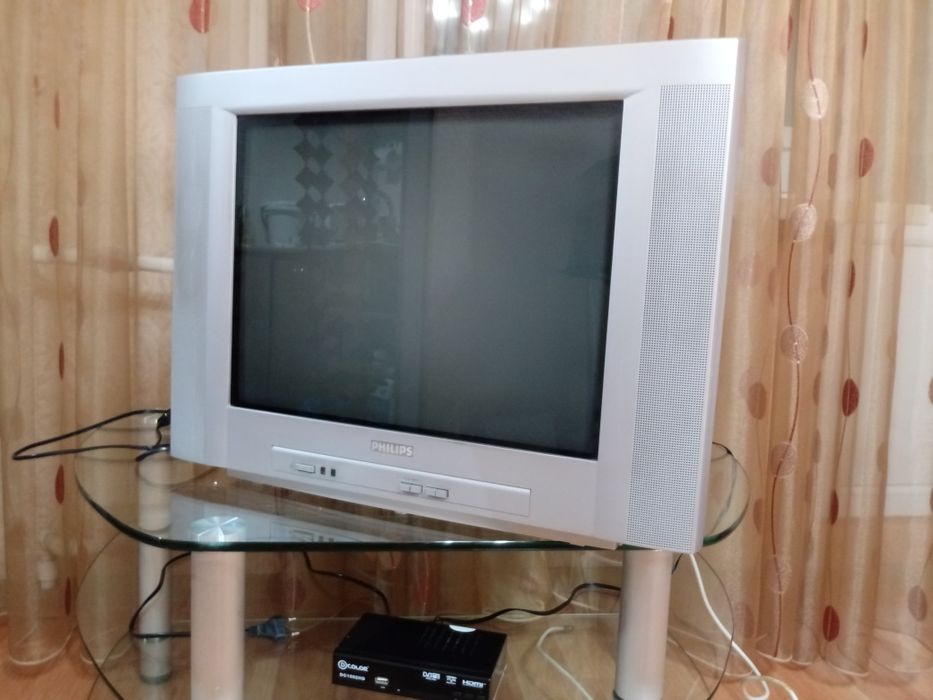 Продам телевизор Philips