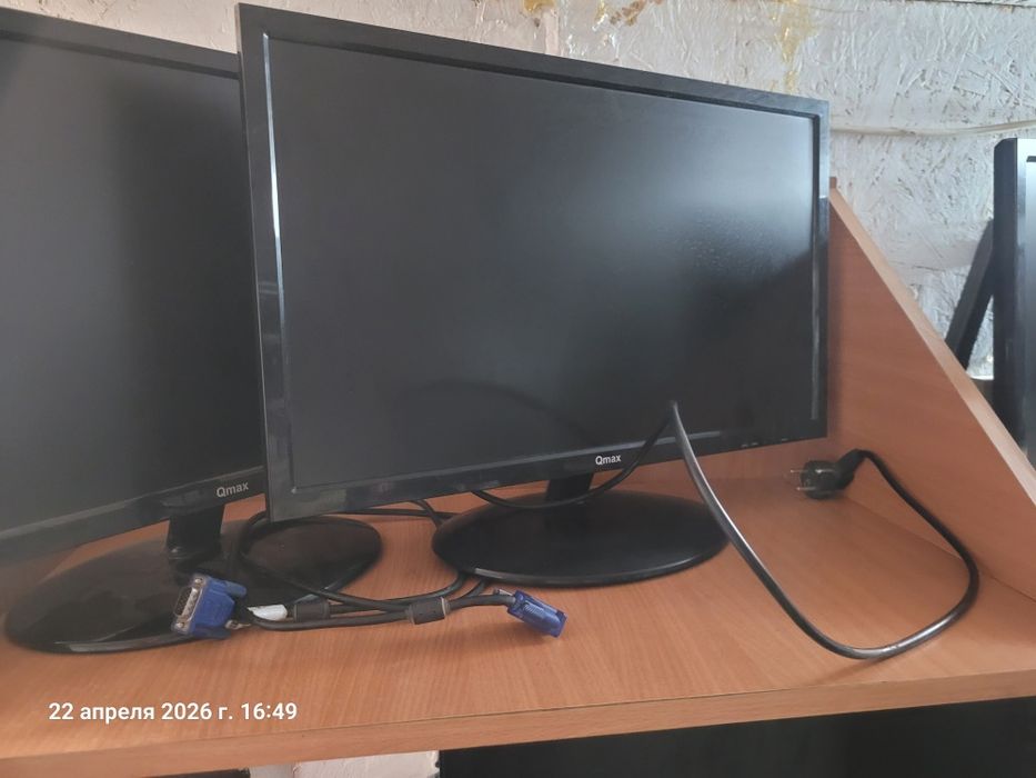 Монитор   продам  срочно по 12к