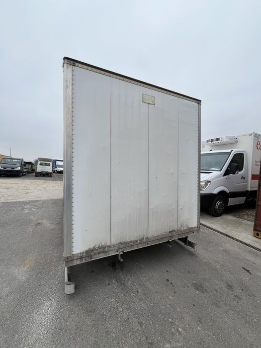 Фургон свален от iveco двойна кабина