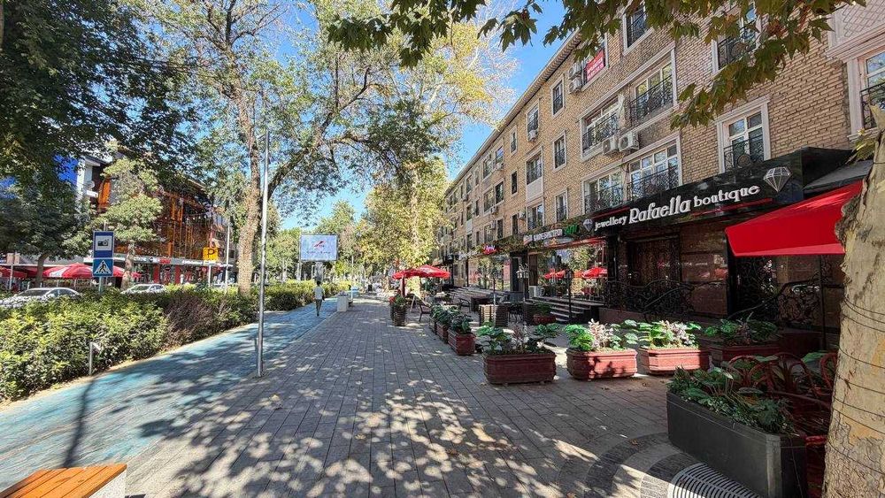 *Ц1 3ком квартира в центре.Сквер Амира Темура,С. Азимова,145 школа,