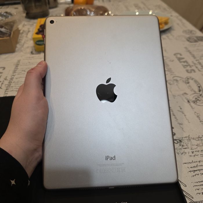 Продам IPad air 2 б/у, 16 гб