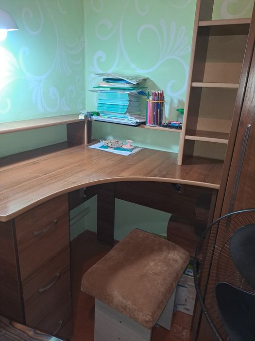 Компьютерный стол
