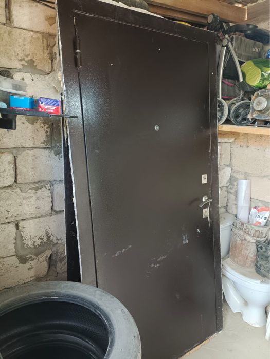 Дверь железо продам продам