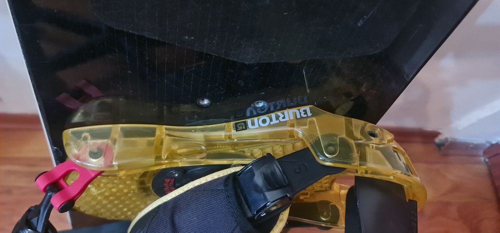 Placa , boots, snowboard