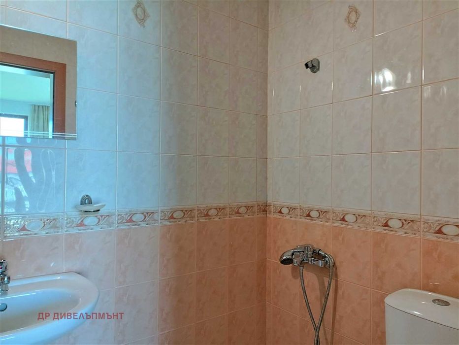 Дава се под наем Тристаен апартамент в Свети Влас - 91 кв.м за 305.49 € - Снимка #13