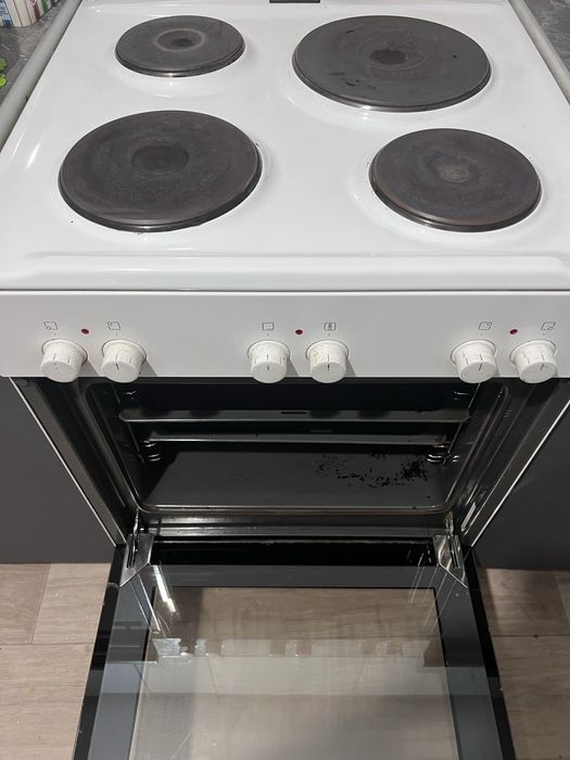 Продам кухонную плиту BOSCH