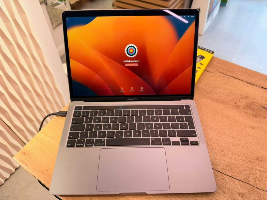 Apple MacBook Pro 13” 2020 i7 32GB RAM 1TB SSD – 48 Cicluri – Garanție 24 Luni