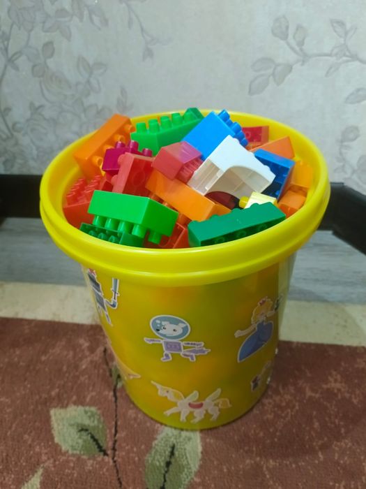 продаю Конструктор