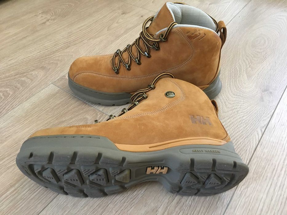 Нови оригинални туристически обувки Helly Hansen, унисекс