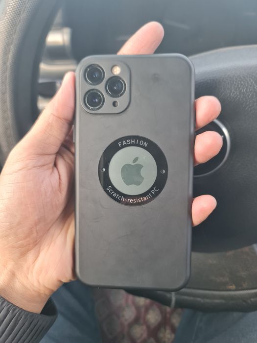 Iphone 11 pro sotiladi hamma yeri ishlidi aybi yoq