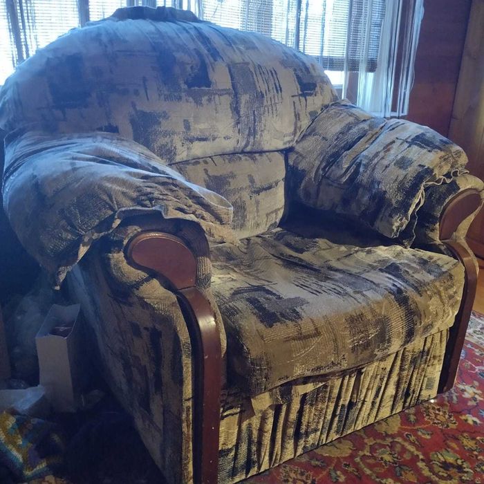 Диван, с креслом