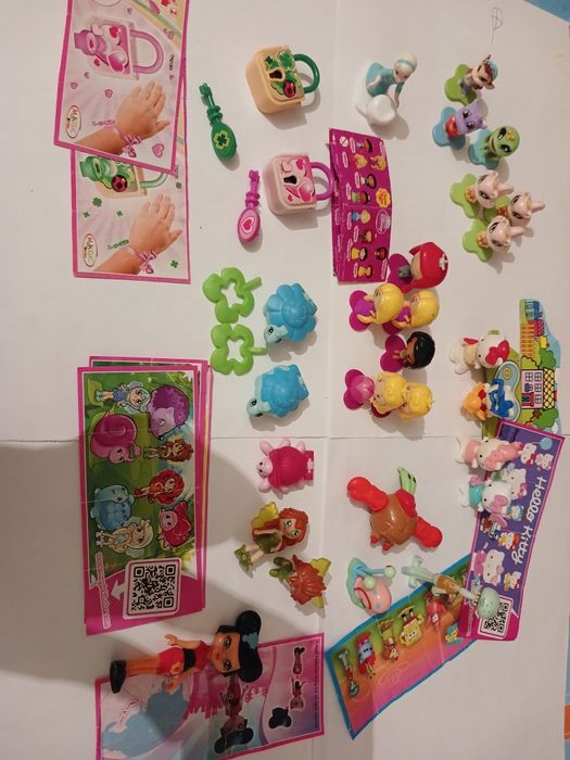 Продам фигурки из киндеров