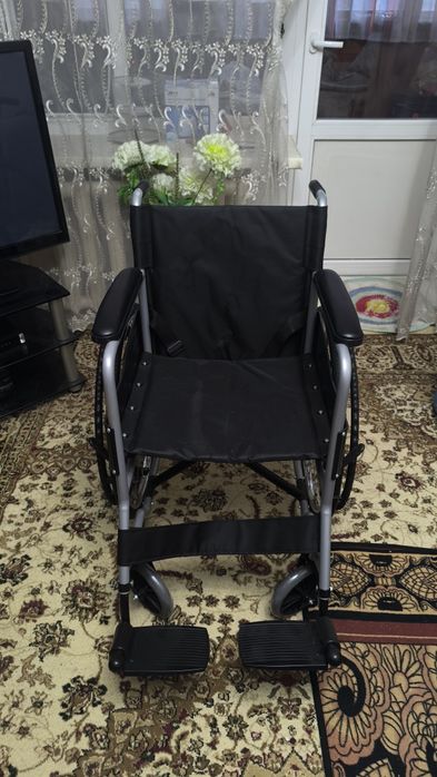 Коляска инвалидная