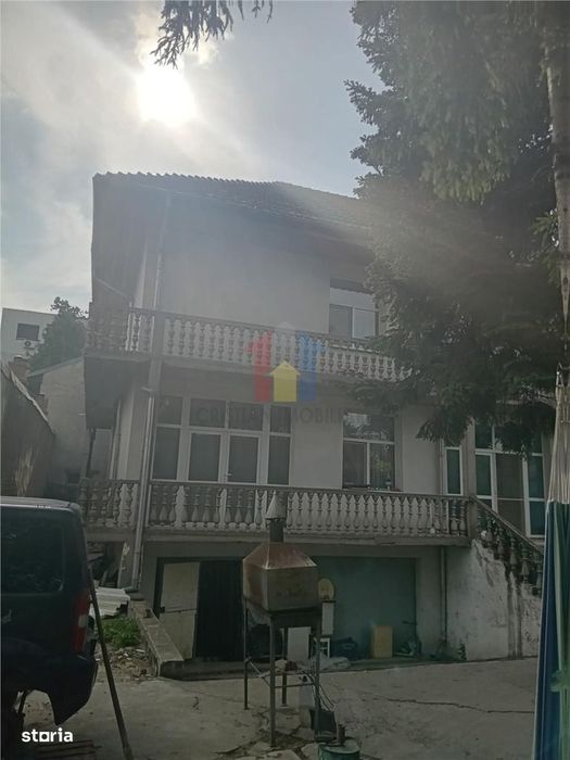 Vila S+P+1+M- Islaz, 8 camere, Suprafata teren 971 mp, Suprafata const