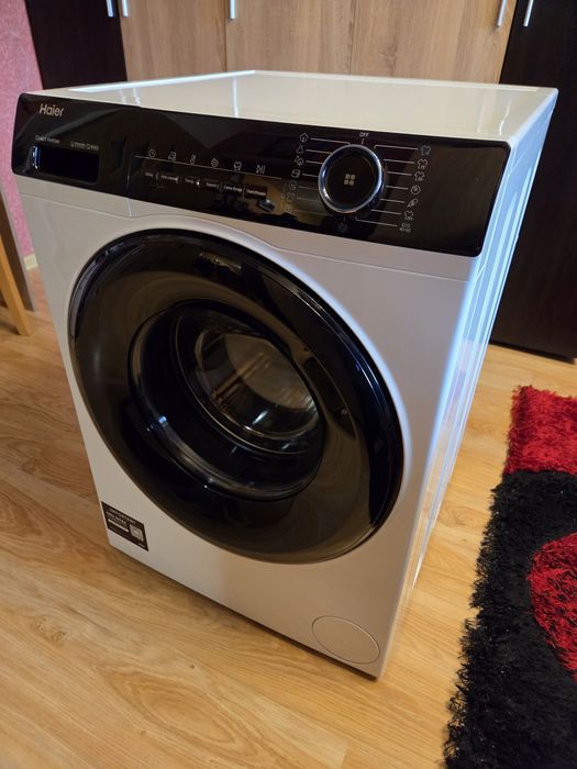 Пералня Haier 10 кг  Като чисто нова !!!